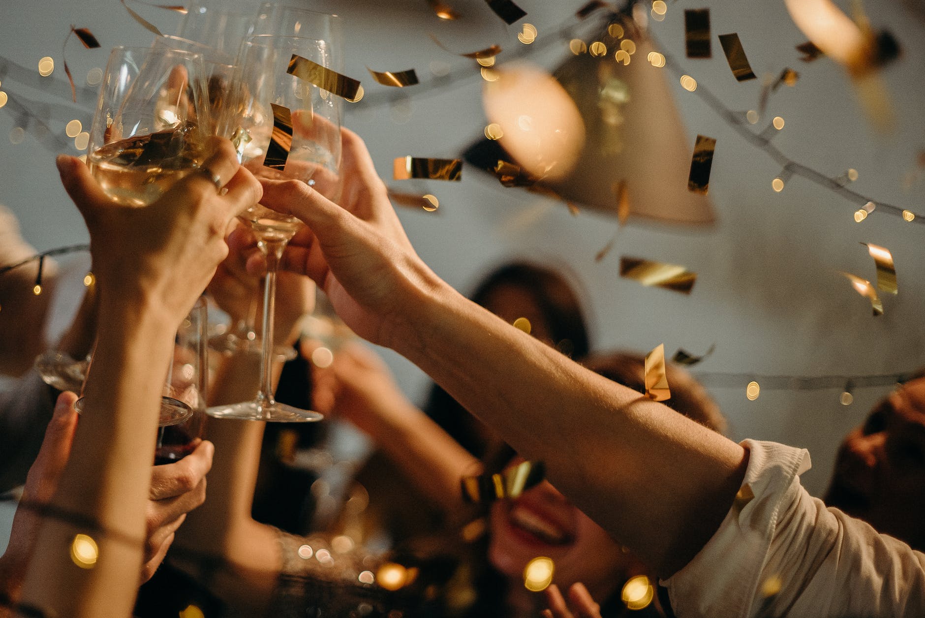 5 Types of People We Hate at Weddings